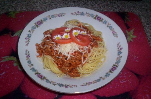 famózní omáčka na špagety z mletého masa